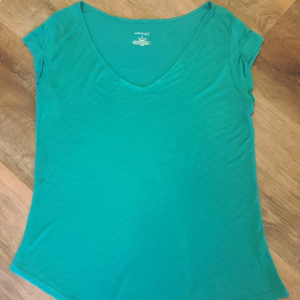 Jennifer Lopez shirt